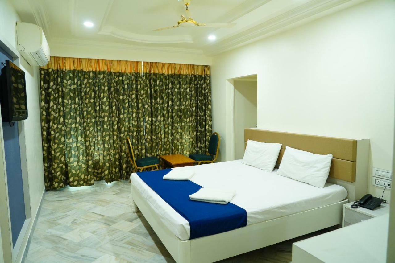 Hotel Swagath Grand Miryalaguda Miriālgūda Exterior foto