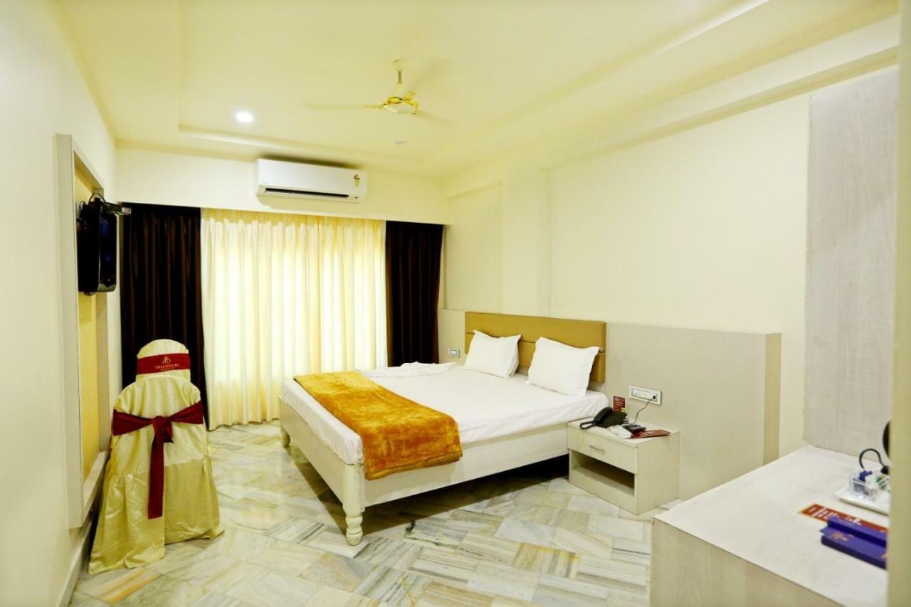 Hotel Swagath Grand Miryalaguda Miriālgūda Exterior foto